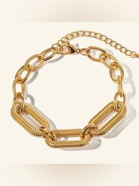 Chunky Paperclip Chain Bracelet